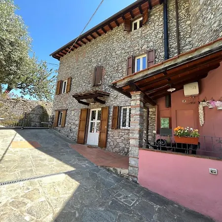 Il Rifugio Di Martina Holiday home Fibbialla